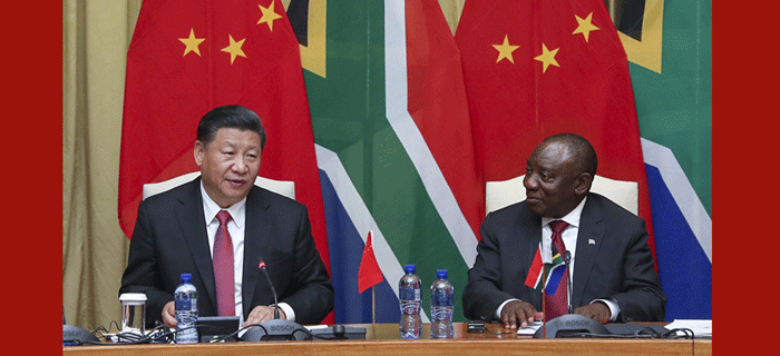 习近平同南非总统拉马福萨举行会谈