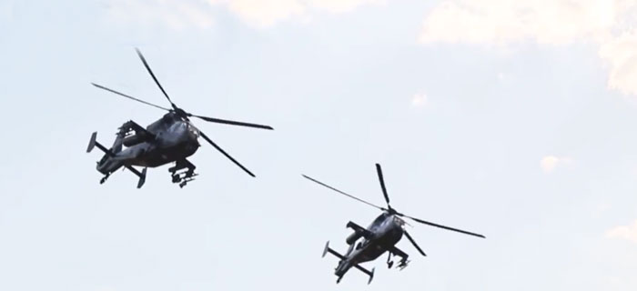 习近平观看陆航部队行动演练