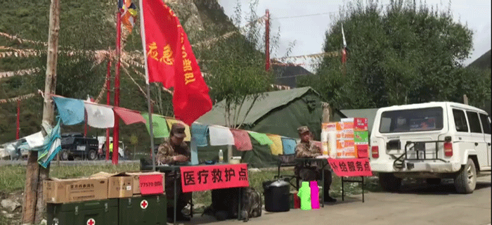 情系灾区 西藏军区全力驰援金沙江堰塞湖受灾群众