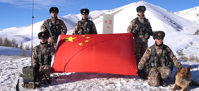 新春走军营丨75号界碑前 巡逻官兵深情告白