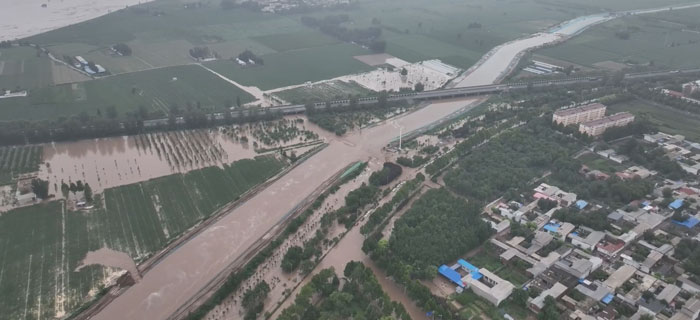 抗洪抢险救援MV丨《大雨中的你》