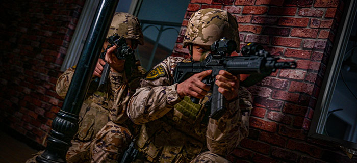 武警天津总队某支队开展侦察战术训练