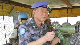 访联合国南苏丹特派团代理司令杨超英