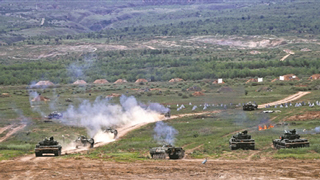 《军报每天读》20221216