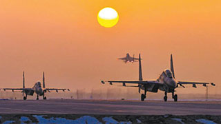 《军报每天读》20221224