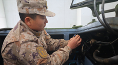 心系铁甲，我愿迈步从头越