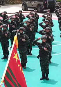 我是中国武警最精锐部队的一员！