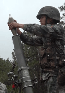 刨个坑，翻点土，一个迫击炮阵地就成了。