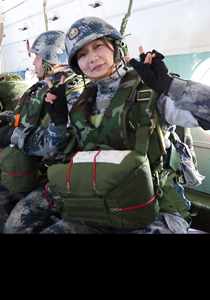 拿得起手术刀，跳得了伞的空降医疗队，他们来啦!