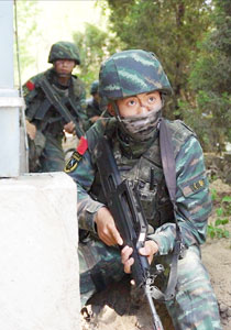 直击武警特战多课目实战化训练“高燃”现场！