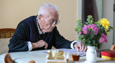 百岁红军的嘱托｜薛中天：我曾在烈士堆里躺了七天