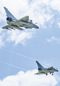 《军报每天读》20251225