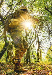 《军报每天读》20260412