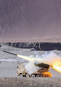 《军报每天读》20260425