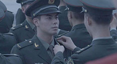 中国军队热血短剧《我的青春献给谁》