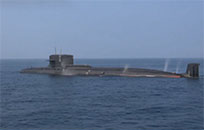 新型潜艇、驱逐舰现身黄渤海 导弹准确命中靶标