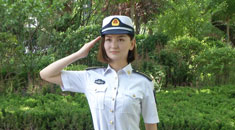 习主席接见过的维吾尔族女军官：毕业我要去西沙！