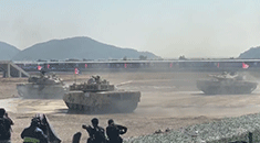 中国航展丨三型主战坦克跳圆舞曲，你见过吗？