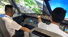 中国航展丨体验驾驶大型客机 军网邀你当机长