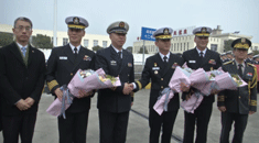 韩国海军舰艇编队访问上海