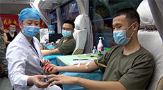 暖心丨国防科大59名学员献血两万毫升支援血库