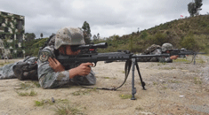 多课目精度射击 狙击手技能“大放送”！