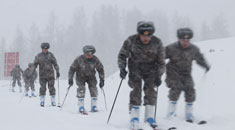 速度与激情，兵哥哥带你体验天然滑雪场！