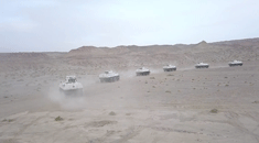 看！轮式防暴装甲车实弹射击演练正在展开