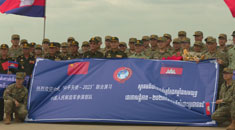 中柬 “和平天使-2023”卫勤联演中方参演部队抵达柬埔寨