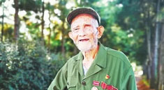 百岁老兵陈训杨，23枚军功章，曾获评“水上英雄” “行军模范”