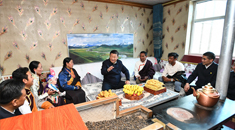 习近平：坚持以人民为中心深化改革开放 深入推进青藏高原生态保护和高质量发展