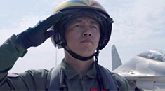 最美新时代革命军人丨邱麟辉：英勇无畏 挑战飞行极限