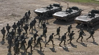 《国防军事早报》20221029