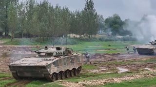 《国防军事早报》 20251125