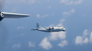 《国防军事早报》 20251212