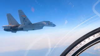 《军事报道》 20251225